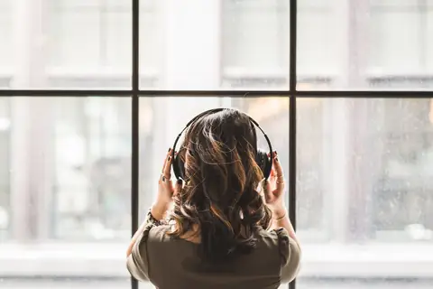 These ‘90s Hits Are Going To Make You Travel Back In Time